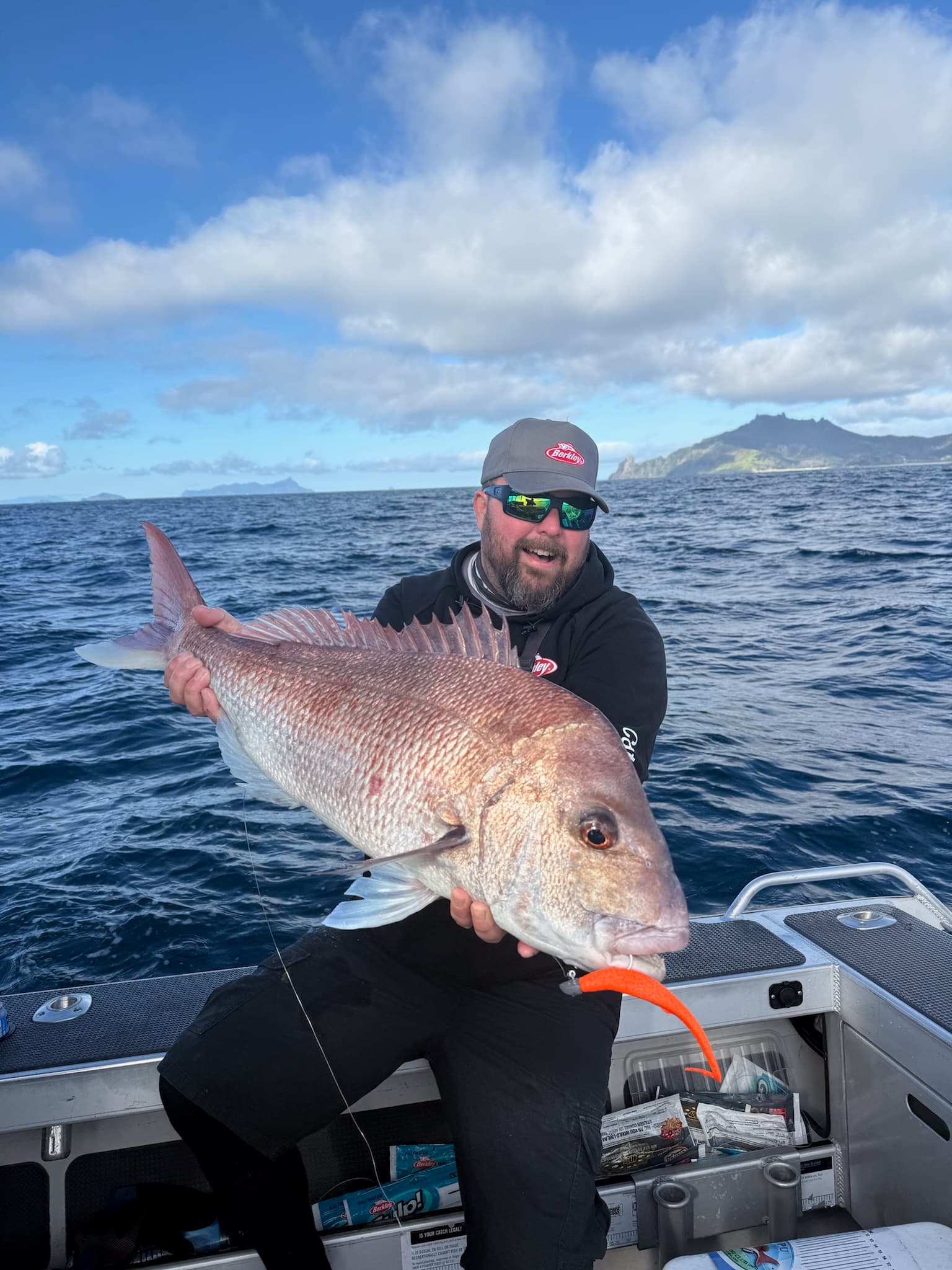 Trophy snapper caught off the NZ coast